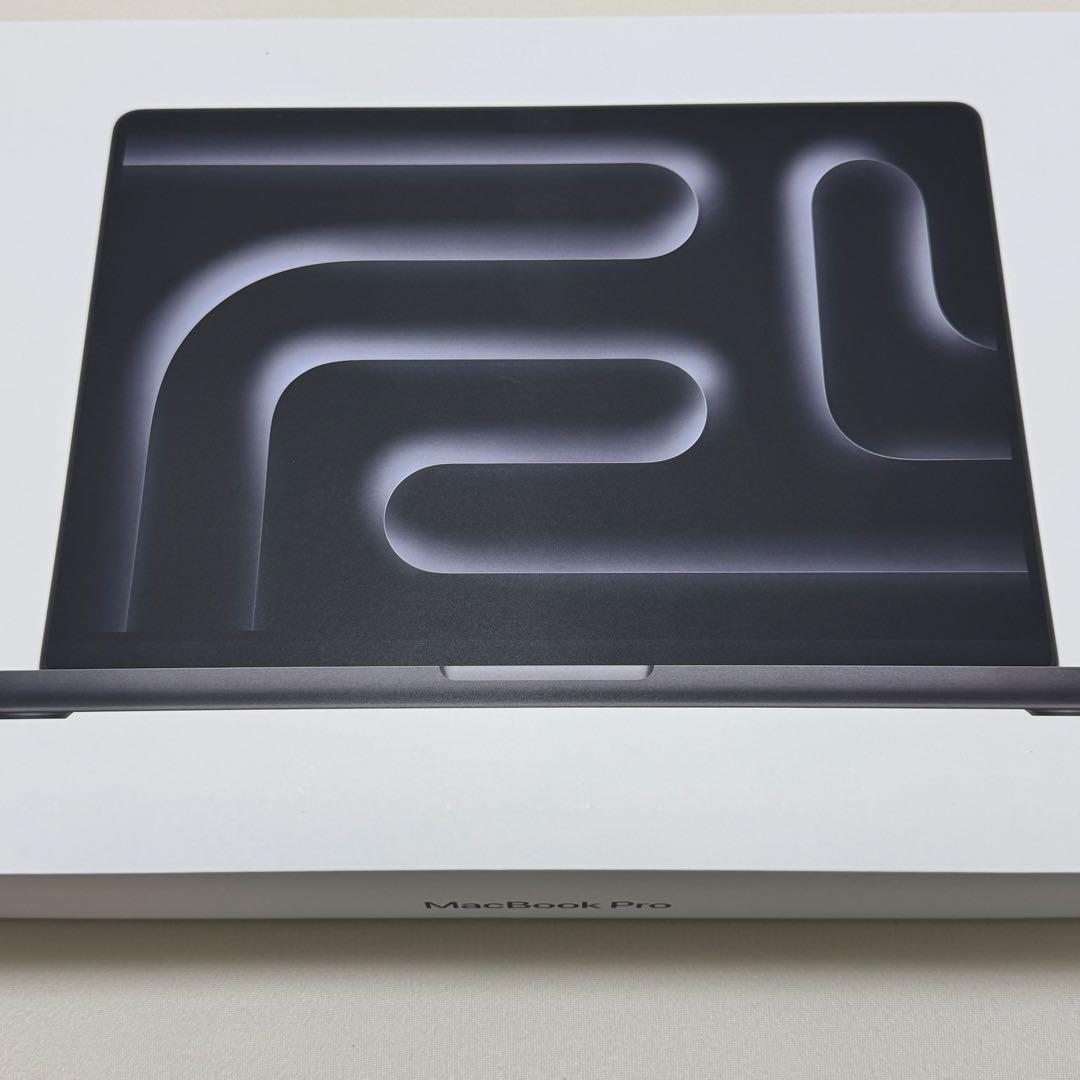 MacBook Pro M4Max 36GB/1TB 14インチ　スペースグレー