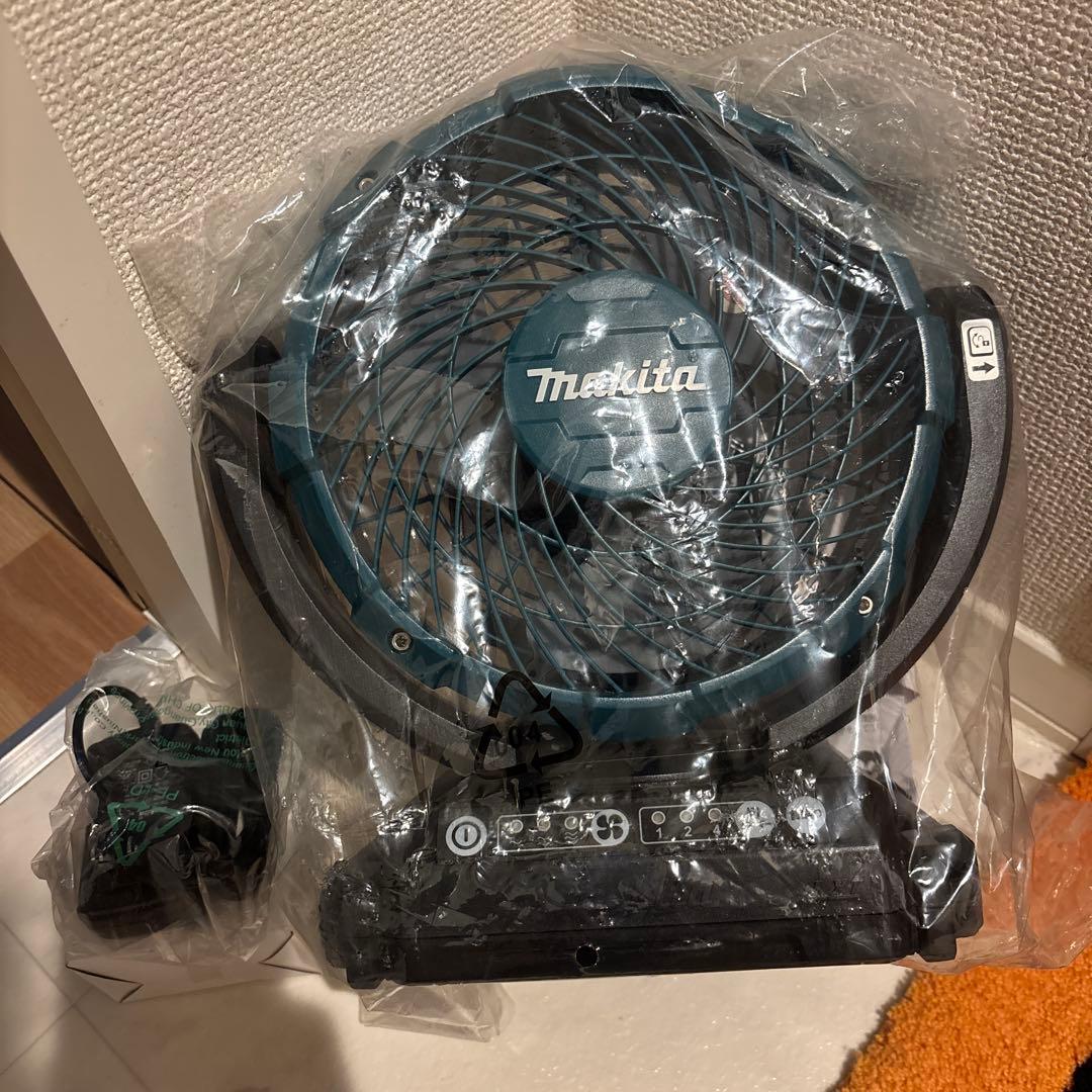 Makita(マキタ) CF102DZ 充電式卓上扇風機