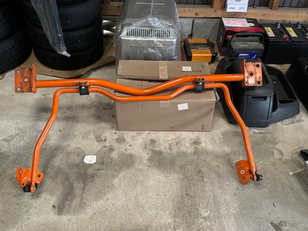 【らん】 ハイエース200系スーパーロングユーアイビークル製 リアスタビ