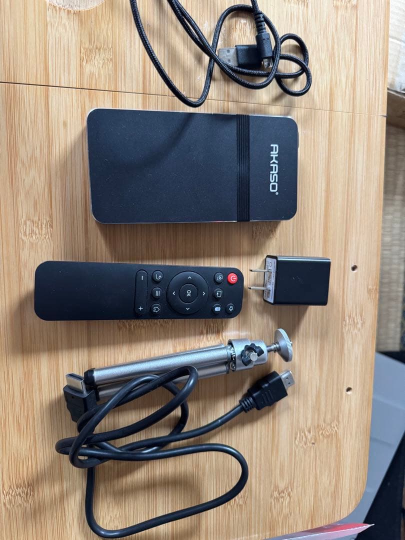 アカソー ミニビデオプロジェクター