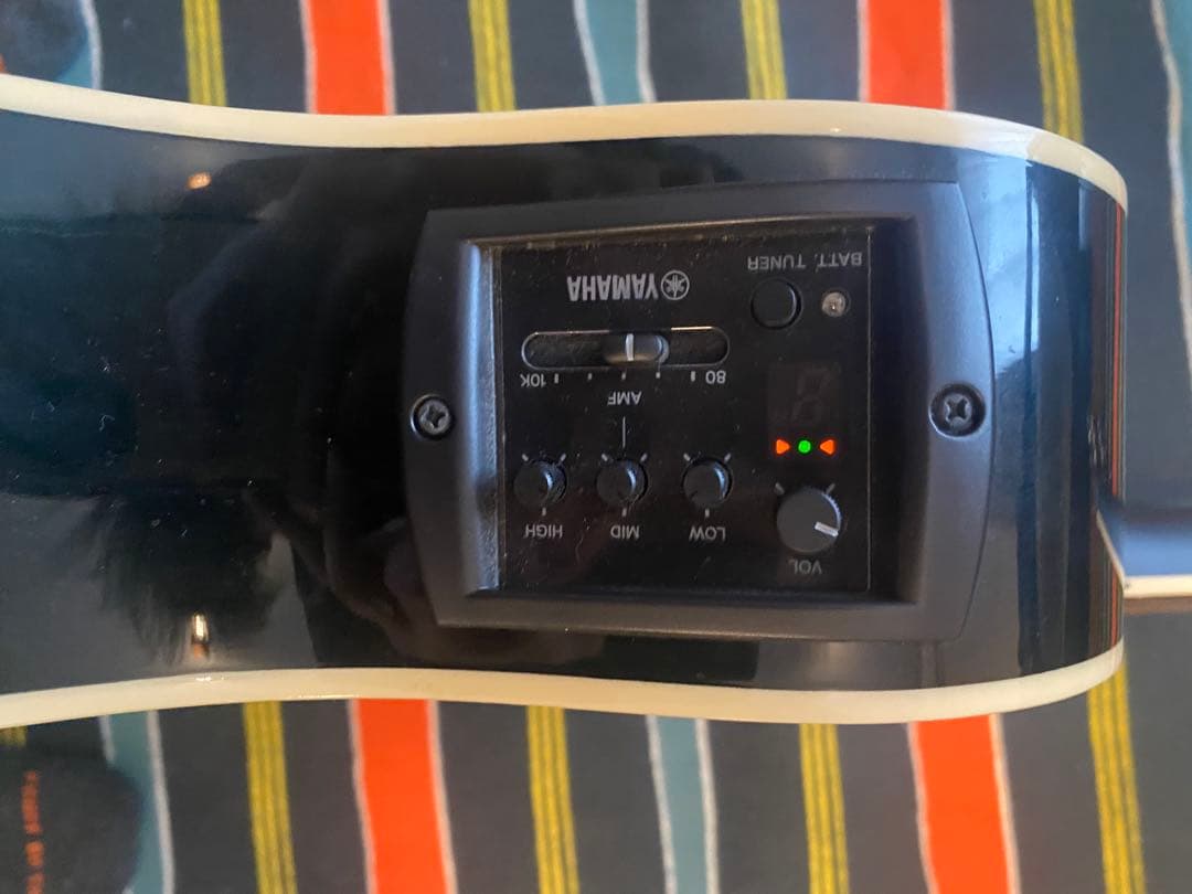 Yamaha APX600 ブルーバースト