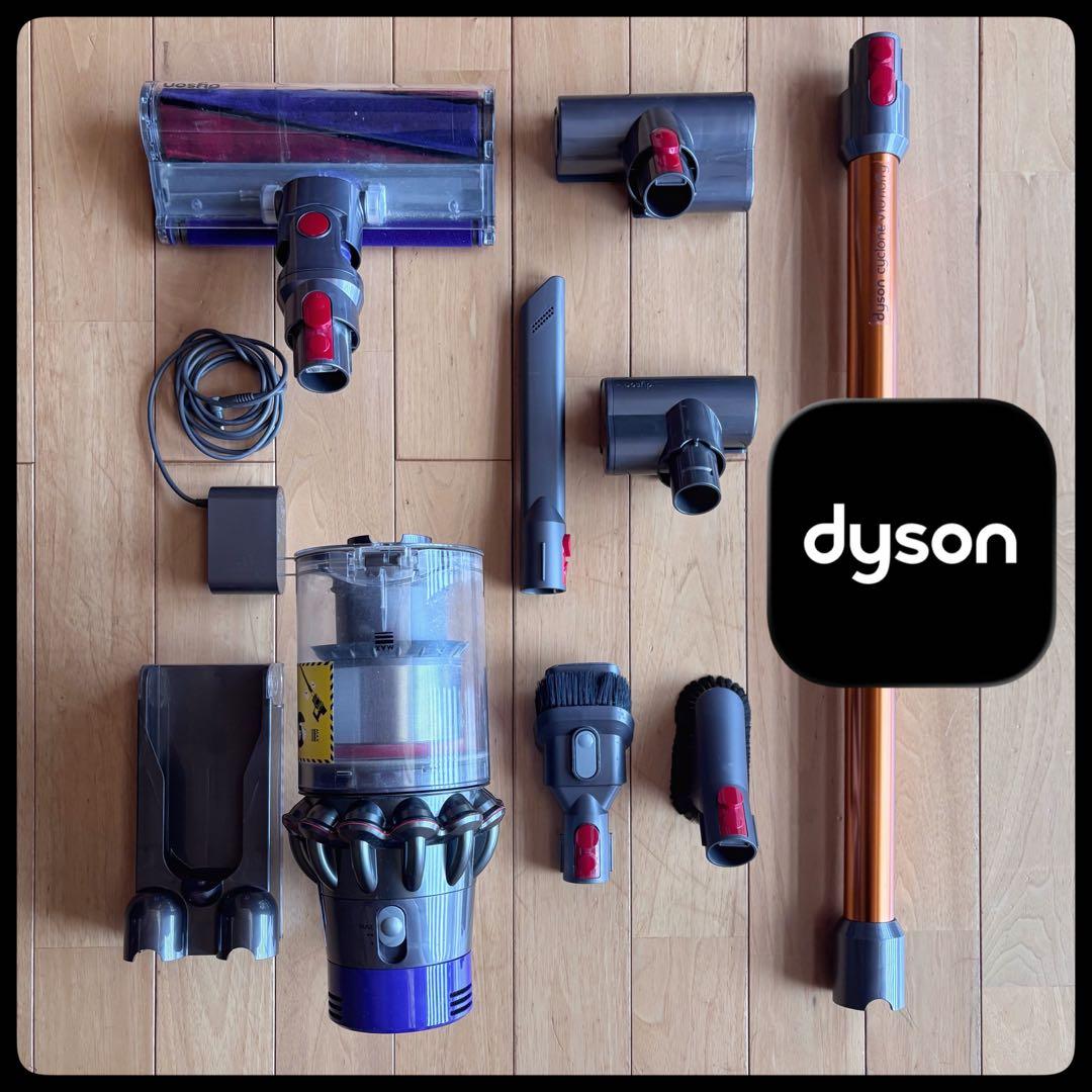 Dyson スティッククリーナー本体 各種アタッチメント付き　DC35