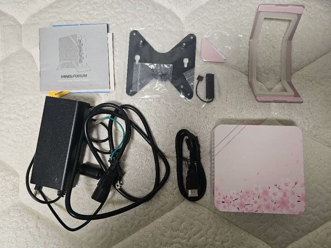 MINISFORUM Venus Series ミニPC UM773SE 桜