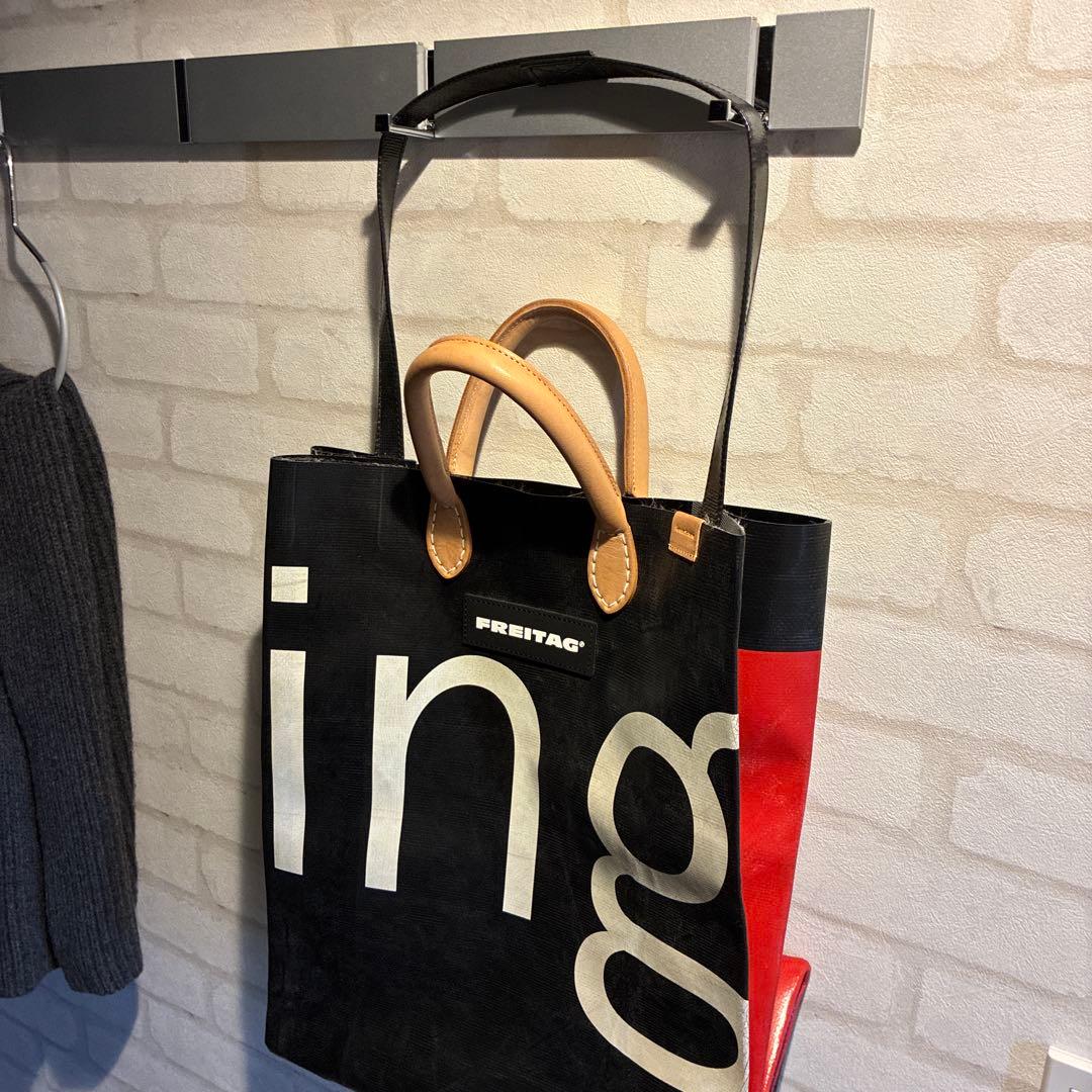 1時間限定値下げ　FREITAG エンダースキーマ 黒/赤 大容量