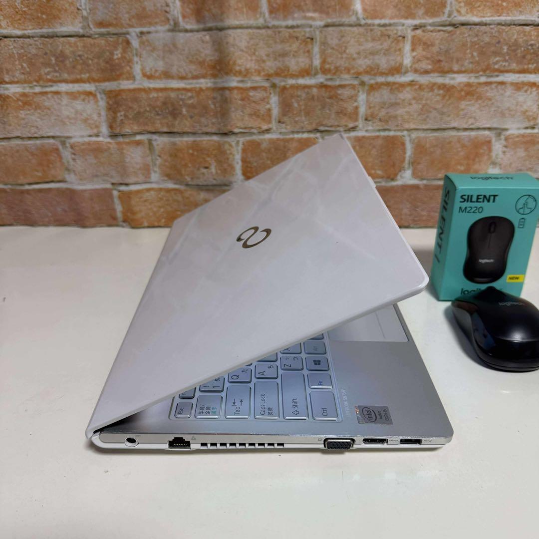 富士通ノート PC Core i5 SSD メモリ8GB Windows11