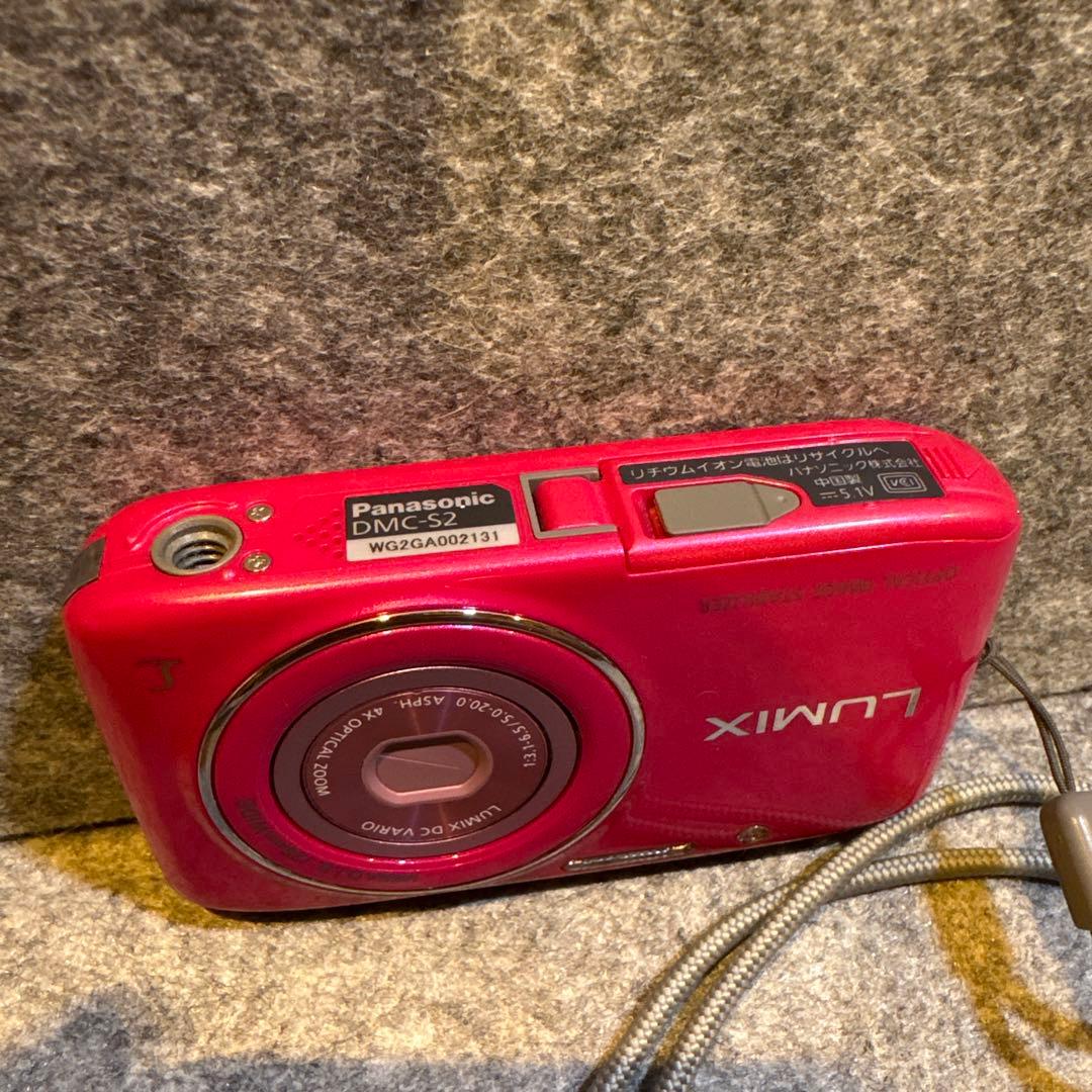 【美品】Panasonic LUMIX デジタルカメラDMC-S2