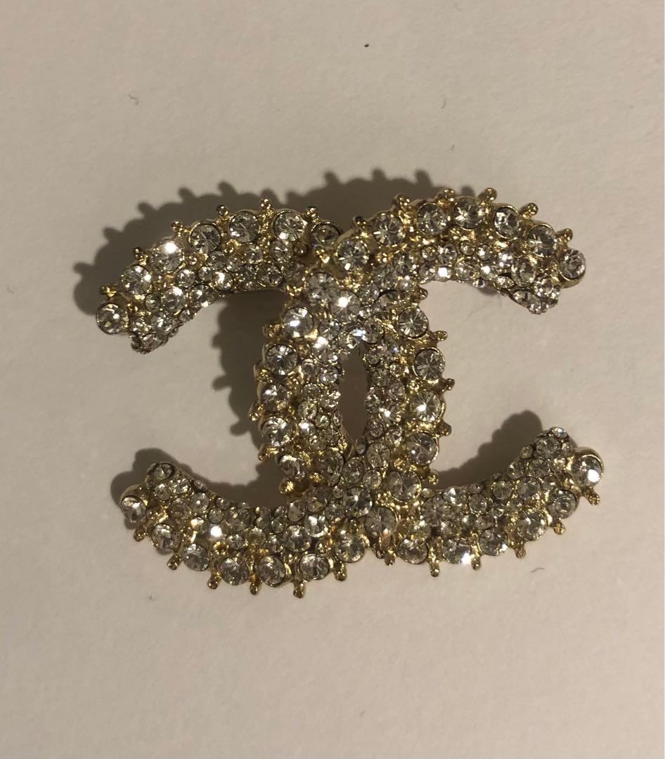 CHANEL CCロゴブローチ クリスタル装飾