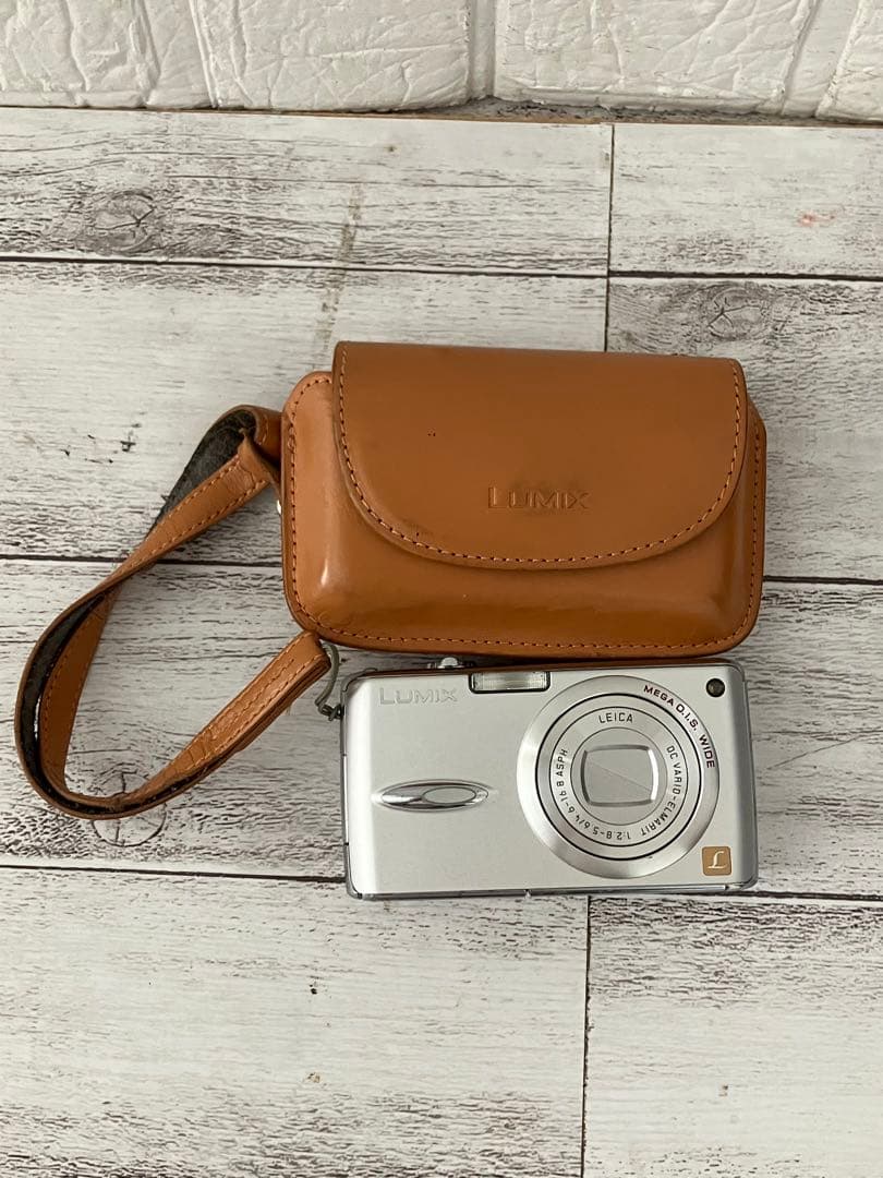 Panasonic DMC-FX01 コンパクトデジタルカメラ