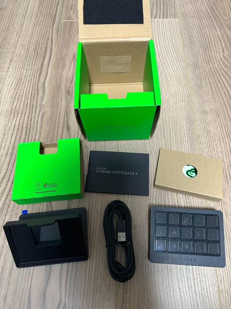 分配器・切替器 Razer Stream Controller X Stream Deck