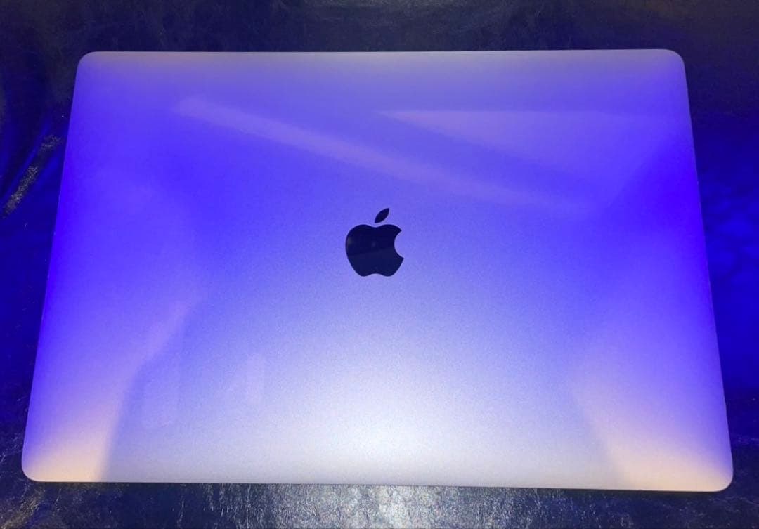 MacBook Pro 2018 メモリ16gb ssd512gb 15inch