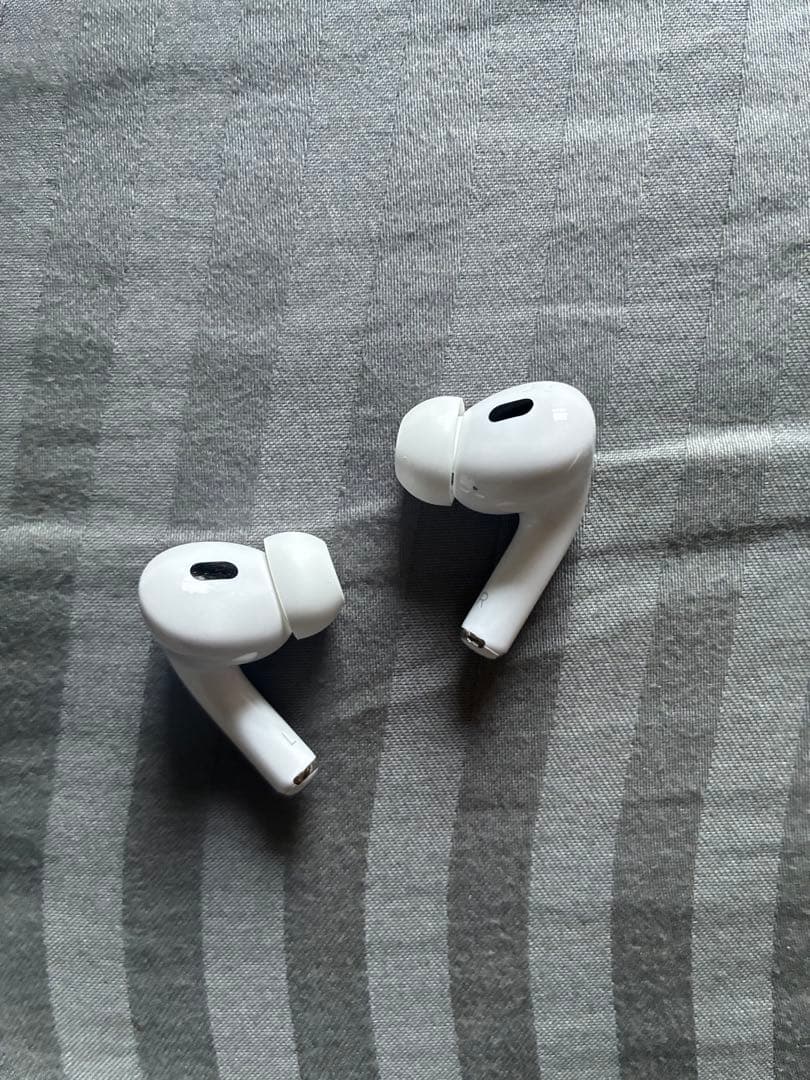 AirPods Pro 2 MagSafe充電ケース(USB-C)付き