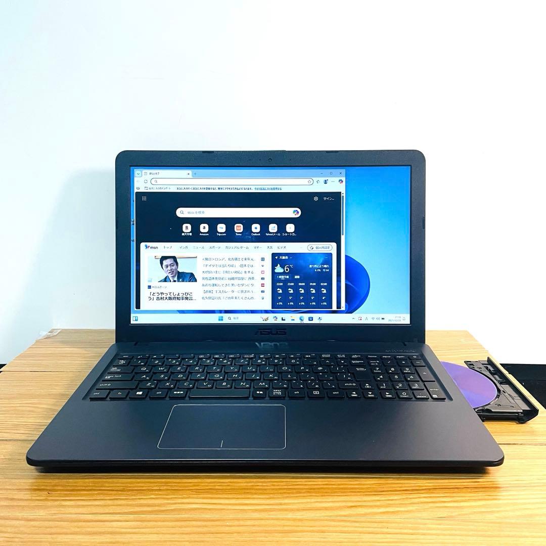 すぐ使える設定済2022モデル薄型ノートSSD256 win11オフィスカメラ