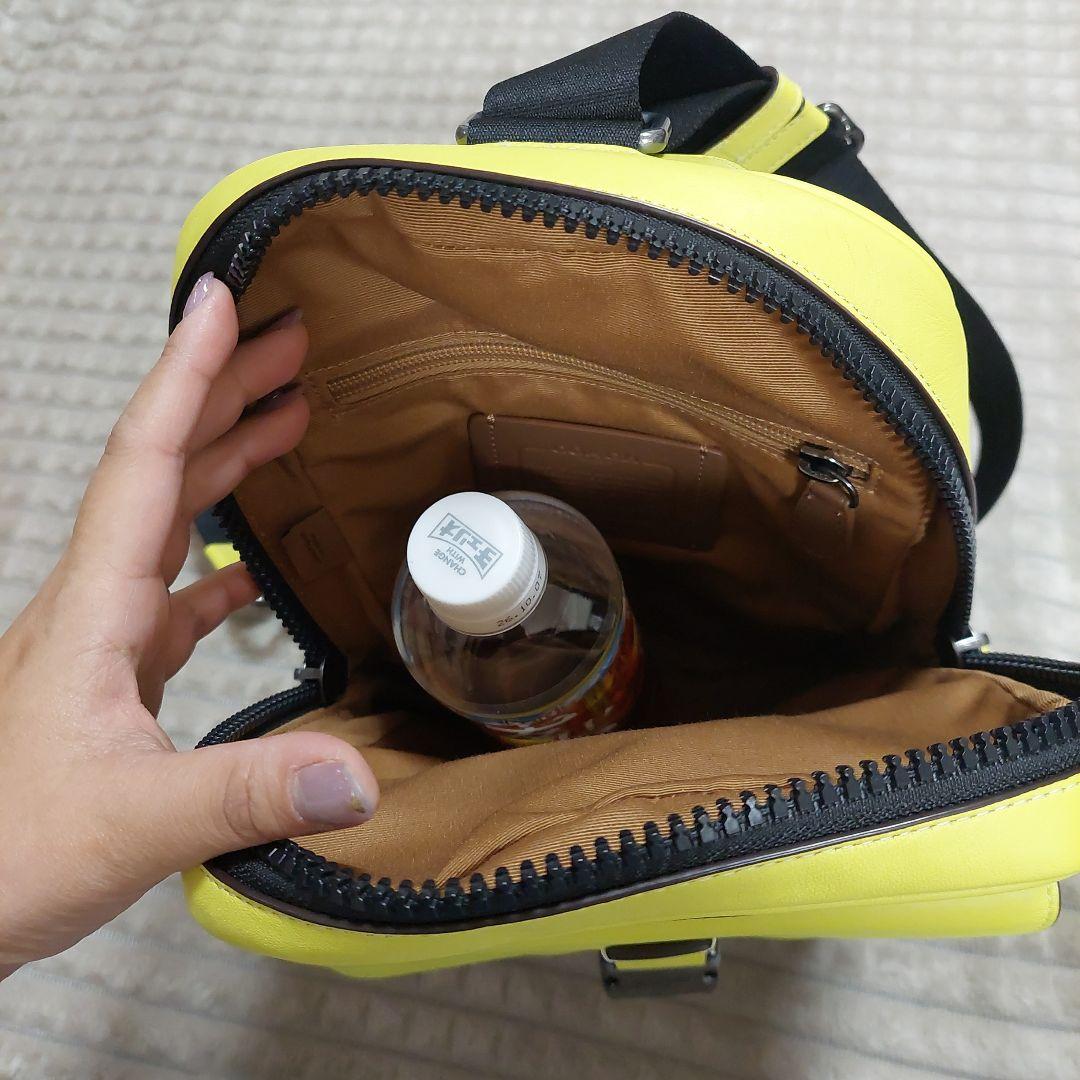 COACH ボディバッグ ブラウン/イエロー