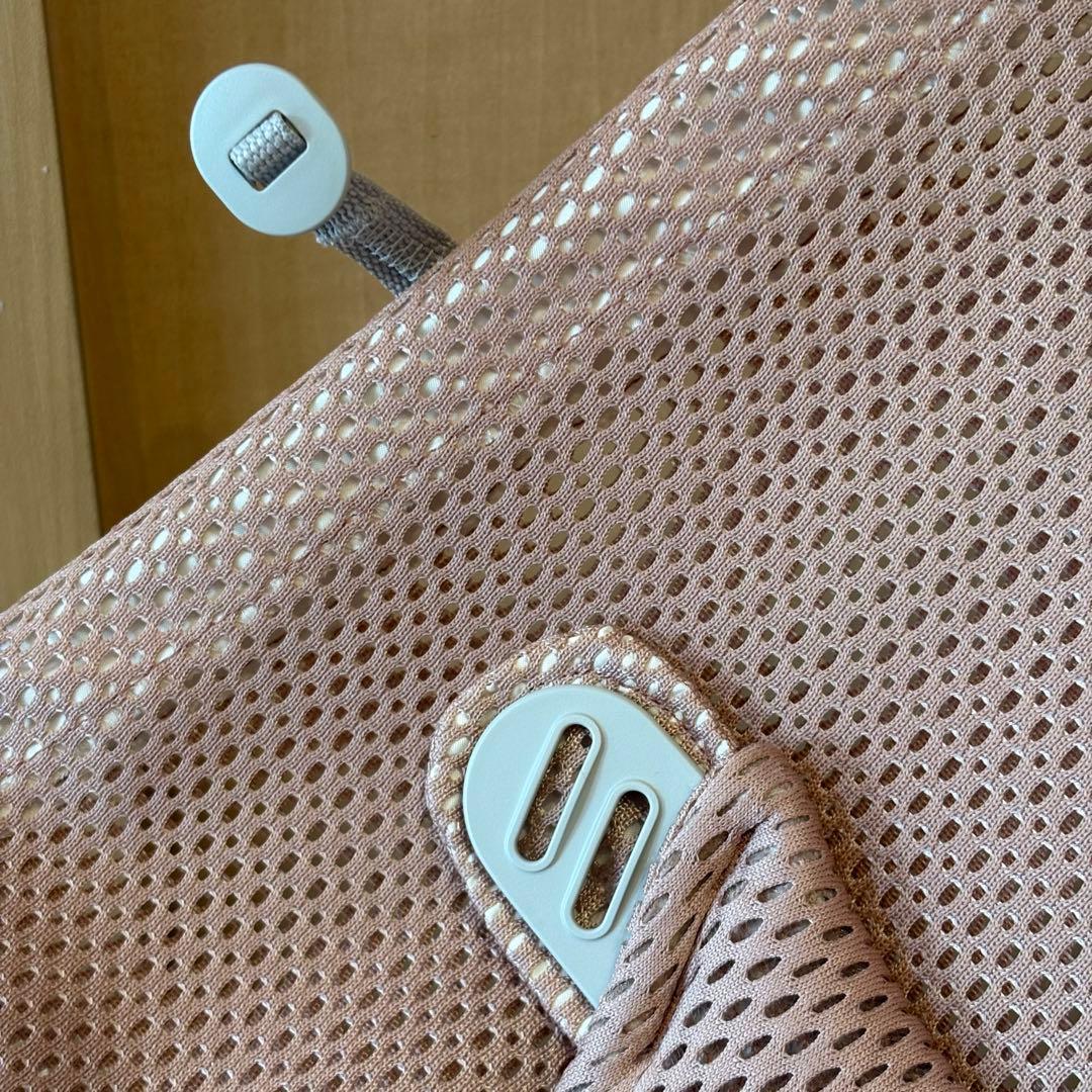 ベビービョルンバウンサーブリス メッシュ　ダスティーピンク