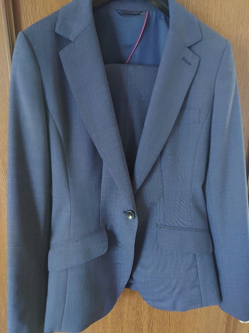 HILTON　ヒルトン　レディーススーツ　パンツセット