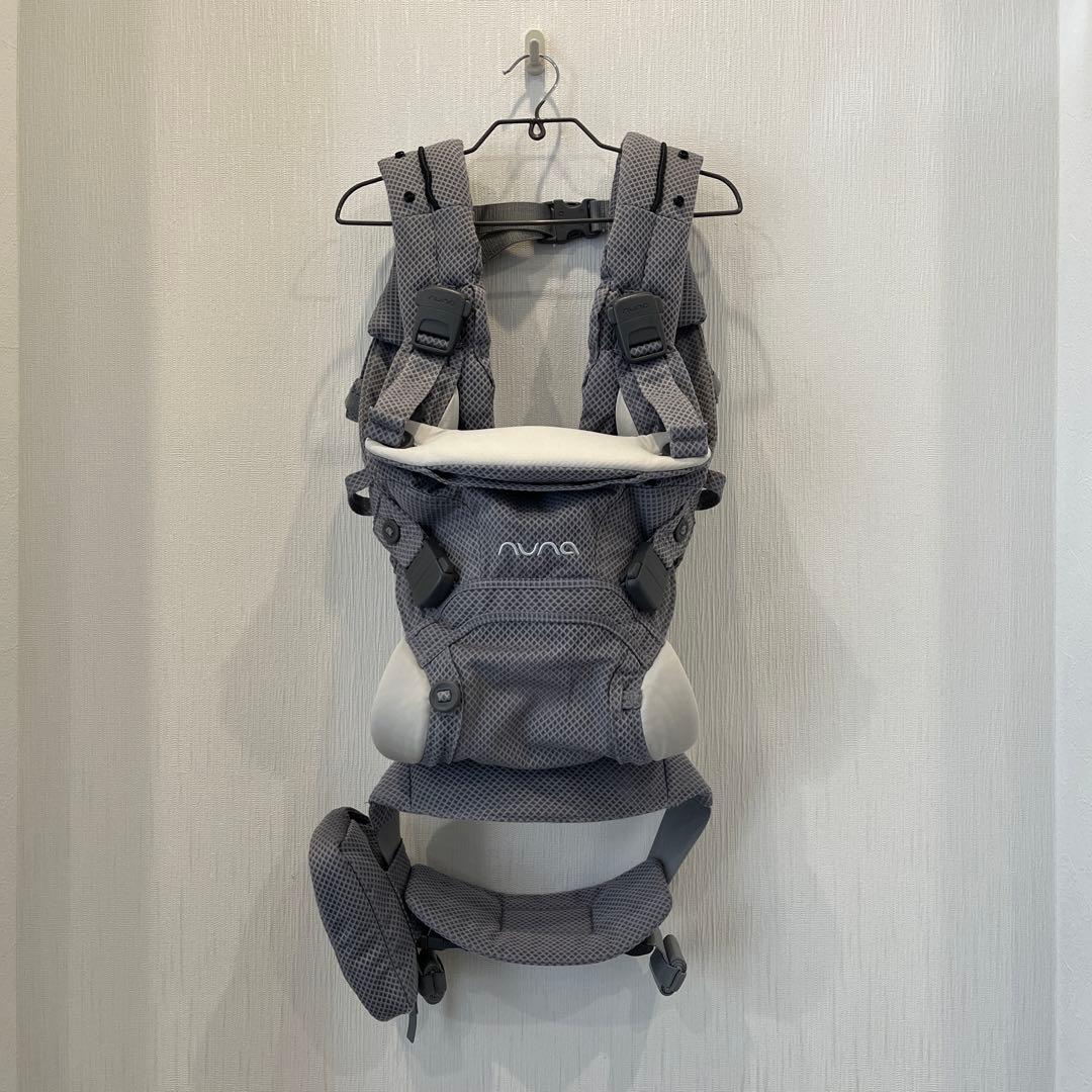 nuna　抱っこ紐　ベビーキャリア　カドル　クリック