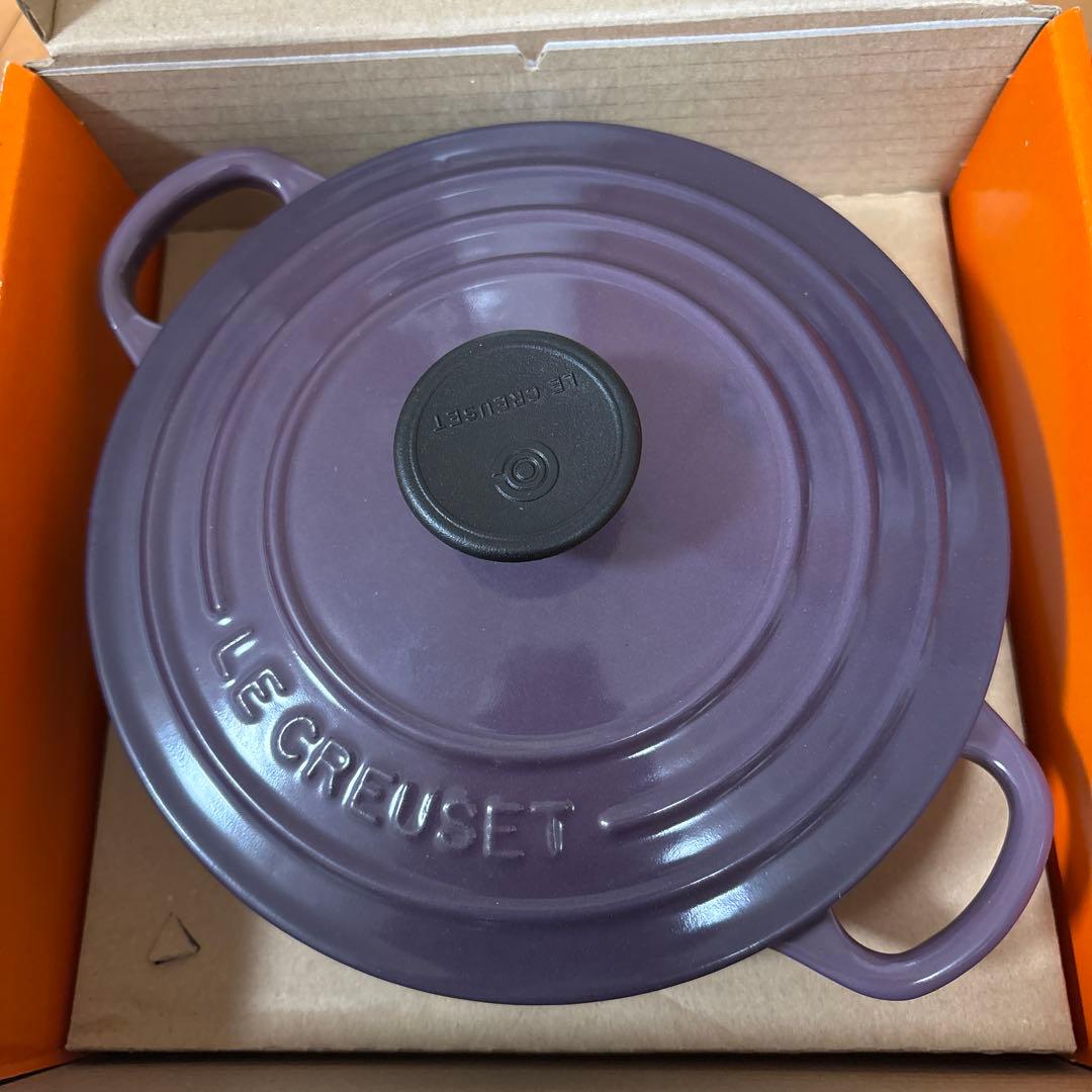 LE CREUSET ル・クルーゼ　ココットロンド　カシス　紫　18cm 両手鍋