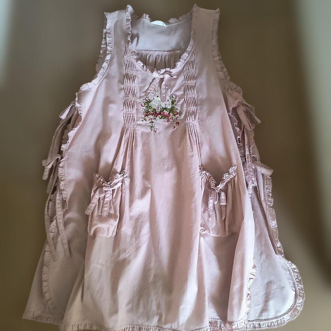 ピンクハウスウサギさん＆イチゴ刺繍ダブリエ（新品、未使用、保管品）