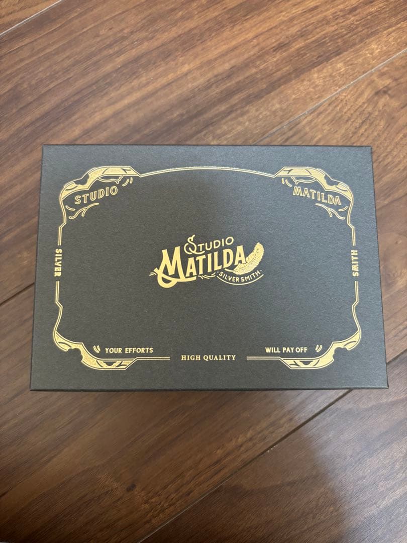 Studio Matilda 上銀アメジスト付きフェザー　“Hydragen