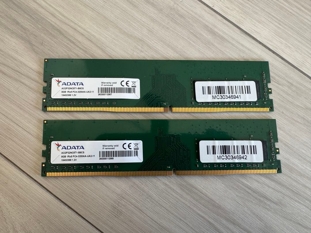 ADATA DDR4 8GB×2枚 AO2P32NC8TI-B6CS 計16g