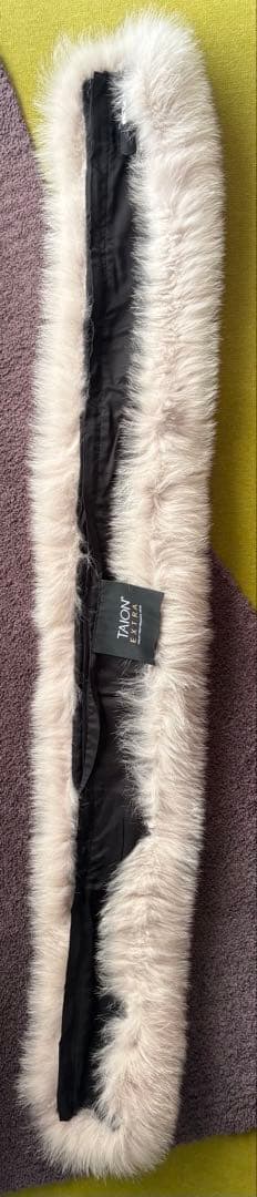 ［未使用］タイオンエクストラ クルーネックダウン 裾ファーセット 白S 翁安芸