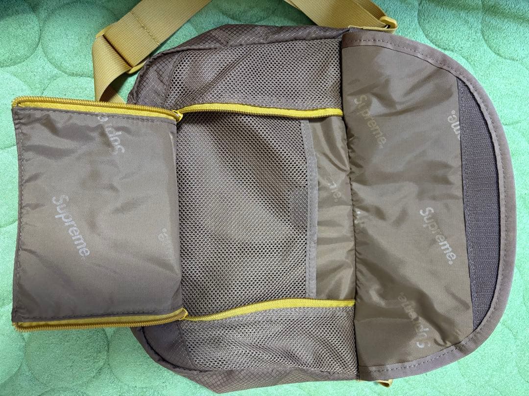 バッグ Supreme messenger bag