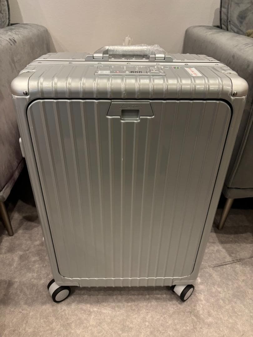 リベティ多機能キャリーケース【エナメルシルバーMサイズ】43