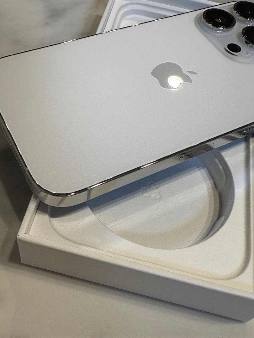 Apple iPhone 14 pro 256GB シルバー