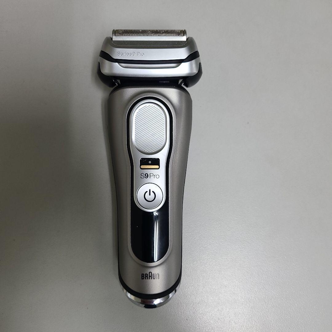 Braun S9 Pro 5793 メンズシェーバー　本体のみ