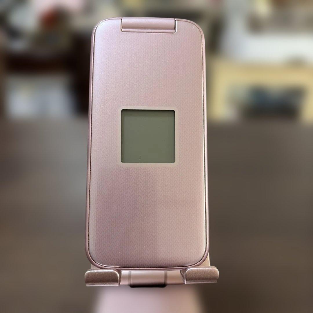 らくらくホン F-01M（ピンク色）