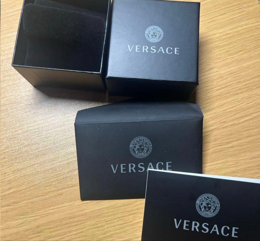正規品 VERSACE 両耳ピアス 箱付き
