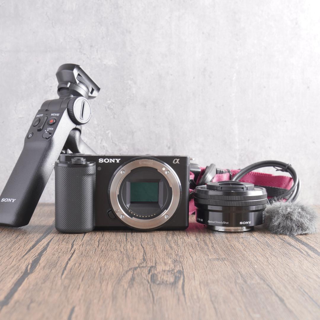 ✨ショット数1118回で超美品✨自撮りも楽々✨Sony ZV-E10　400