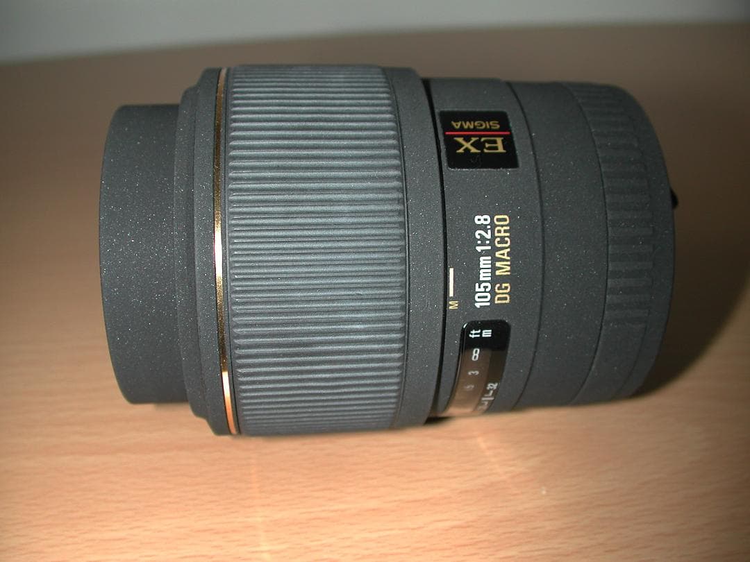 SIGMA 105mm F2.8 DG MACRO レンズ