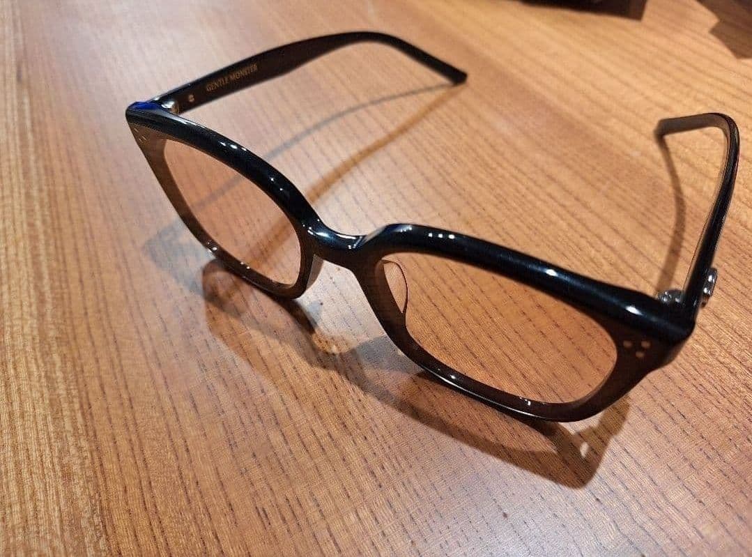 GENTLE MONSTER By ブラック ブラウン