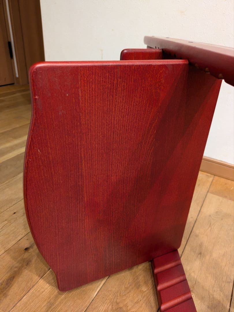 ハイチェア　レッド　赤