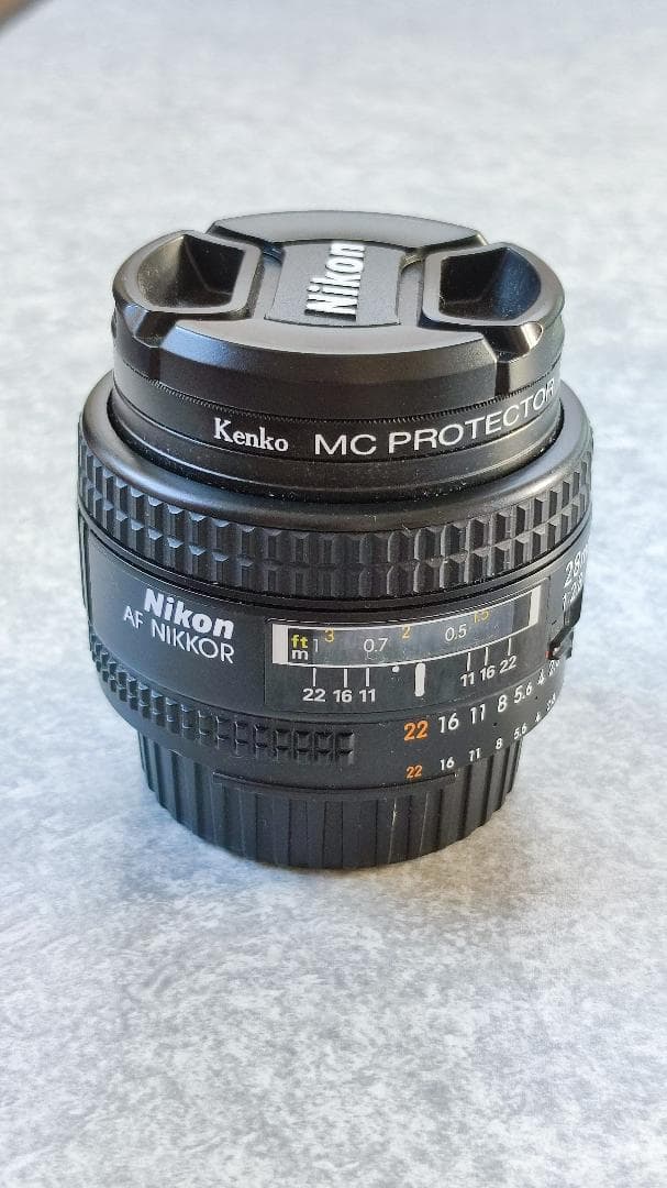 Nikon 28mm F2.8 AF Nikkor レンズ