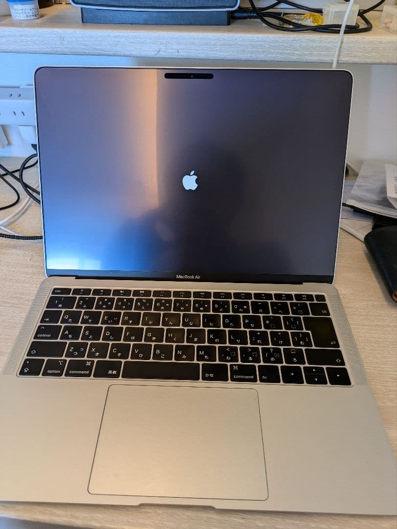 マックブックエアー 2019(13インチ,8GB RAM,256GB)