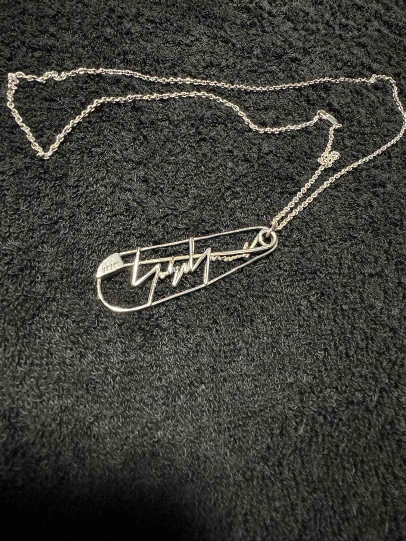 yohji yamamoto 安全ピンモチーフ　ネックレス