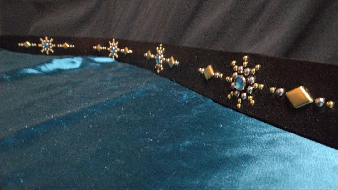 栃木レザースタッズベルト　ニッケル＆ブラス　アクアブルー