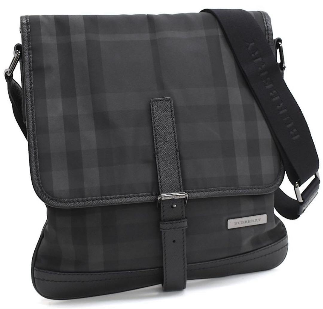BURBERRYクロスボディメッセンジャー ショルダーバッグ ブラック