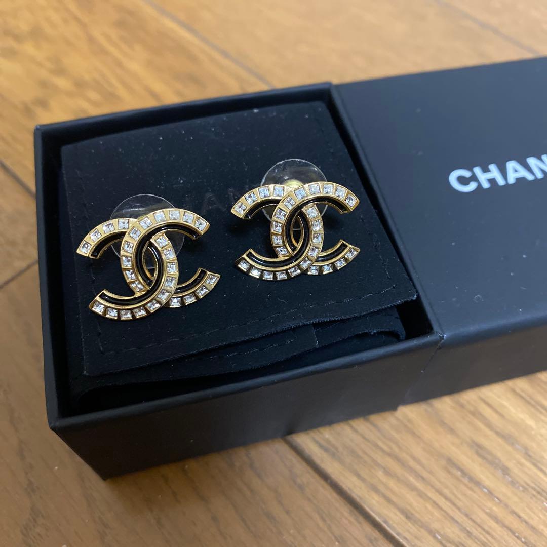 CHANEL CCロゴ　ピアス　シャネルピアス　説明書付き