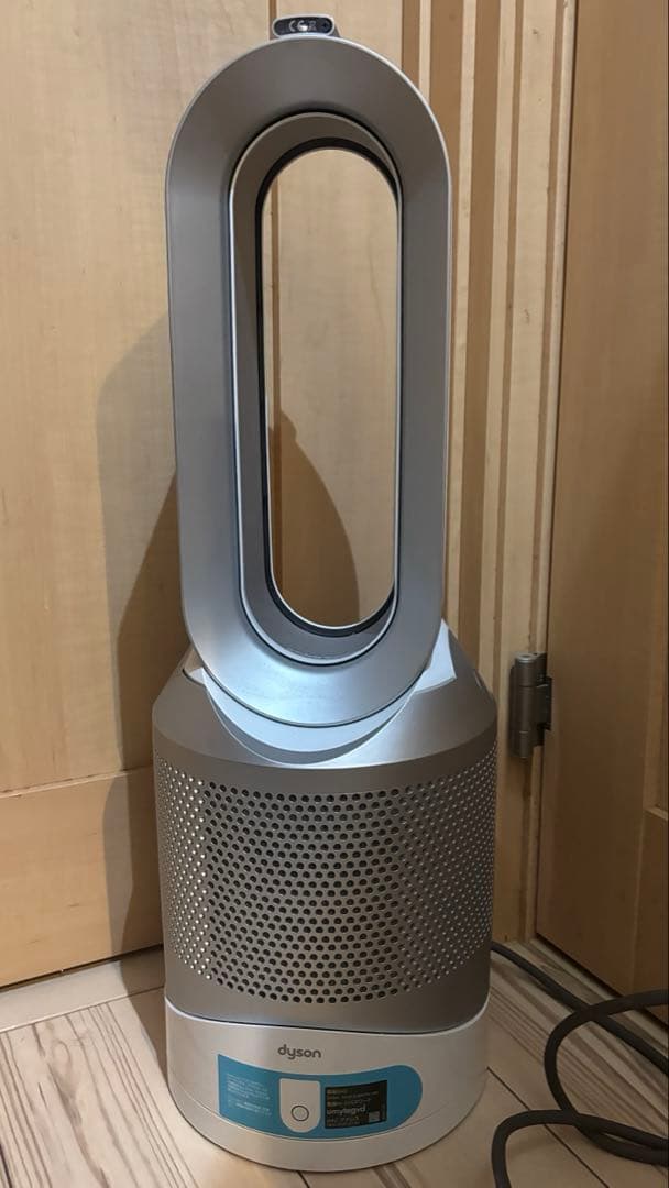 ダイソン空気清浄機能付ファンヒーターHot + Cool　HP03