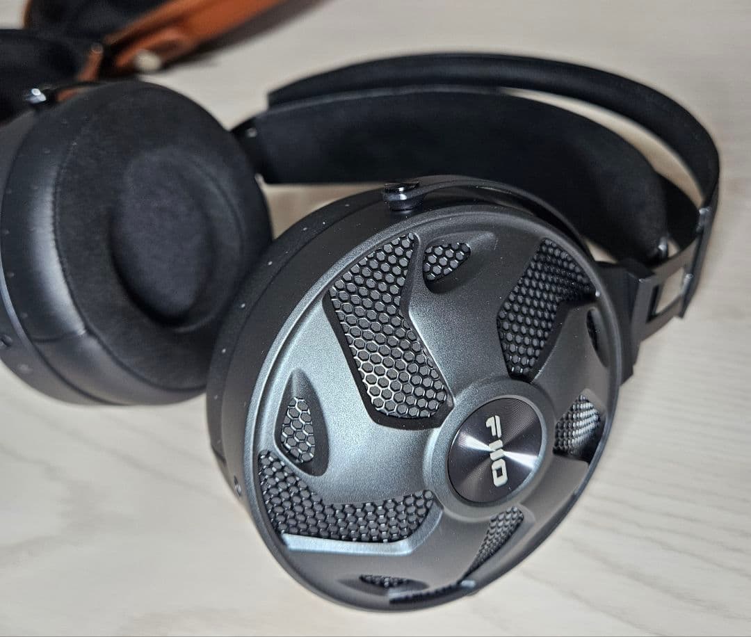 ◆【ほぼ新品】Fiio FT3 有線ヘッドホン 開放型 32Ω◆