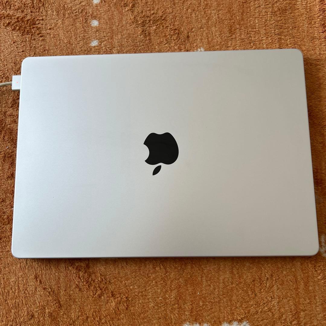 MacBookPro 2021 14インチM1 16/500GB