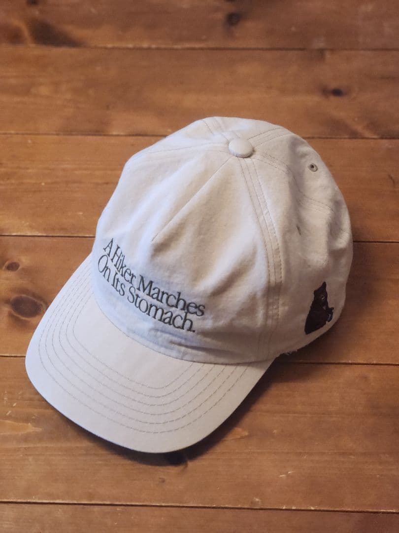 HIKER TRASH ハイカートラッシュ キャップ　熊　Bear　ベージュ