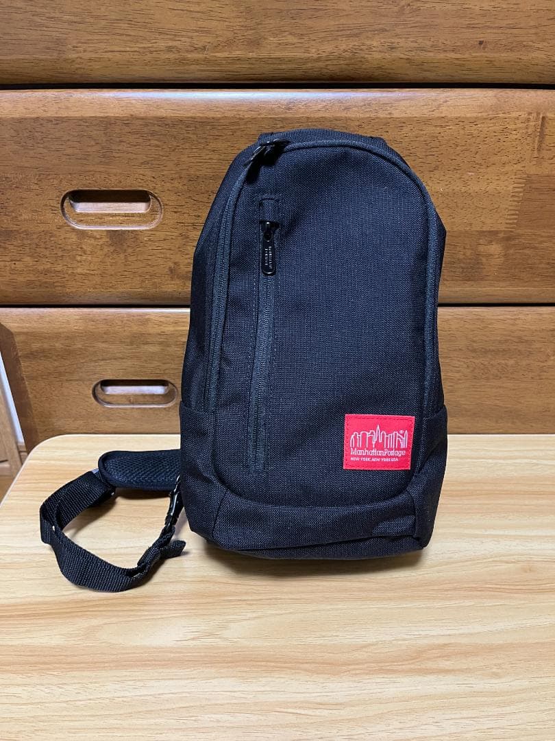 美品　マンハッタンポーテージ ボディバッグ MP1927