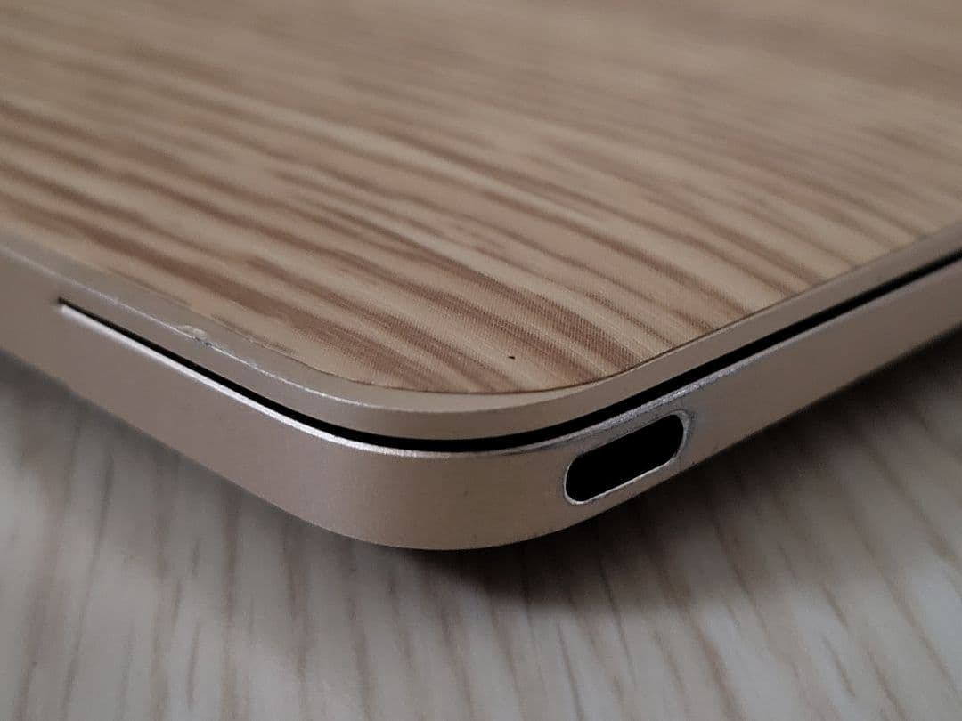 Apple MacBook 12インチ Retina 2015