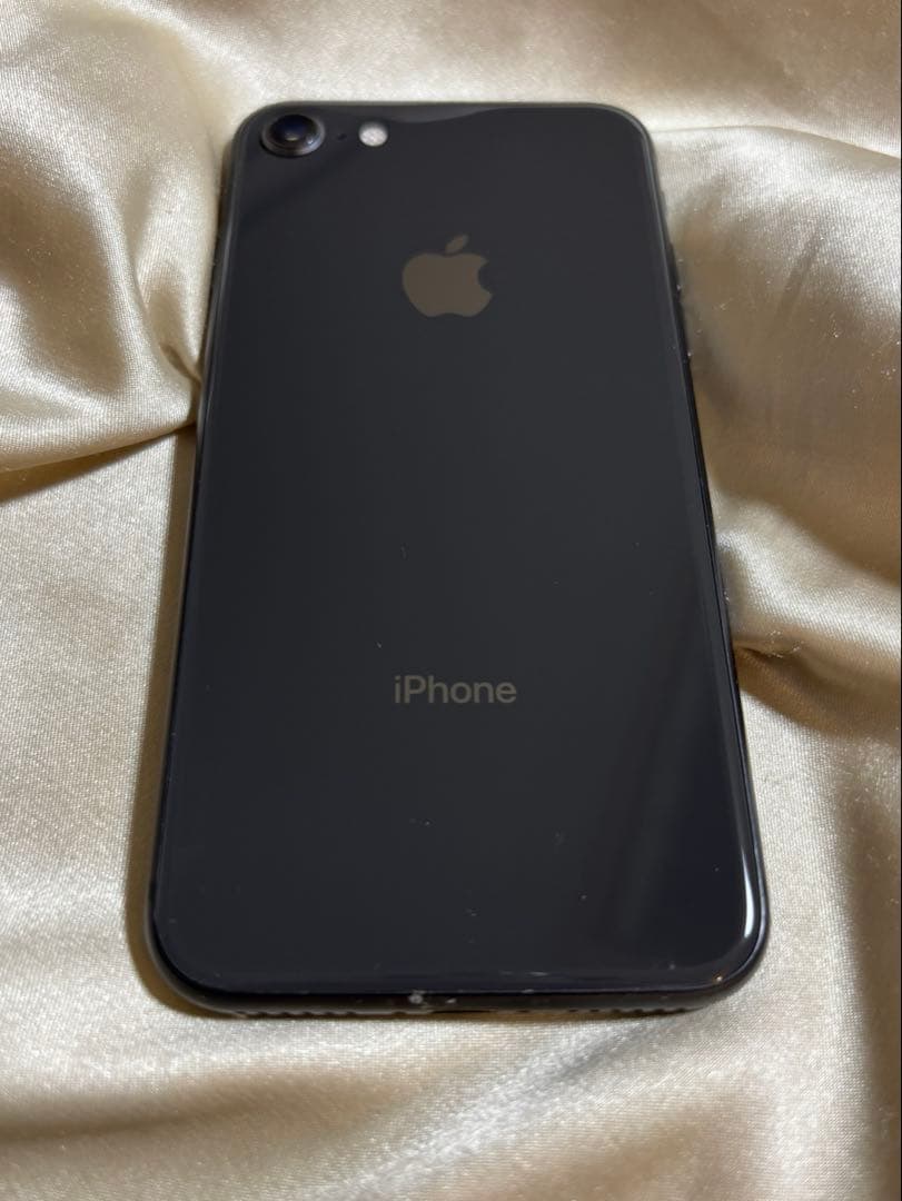 Apple iPhone8 スペースグレイ 【128GB】