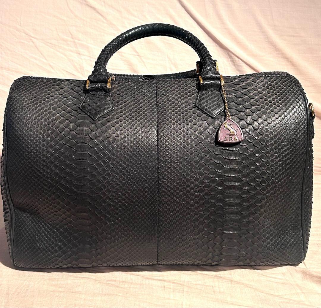 高品質　日本製　 本物ダイヤモンドパイソン 革　JRA認定 ボストンバッグ