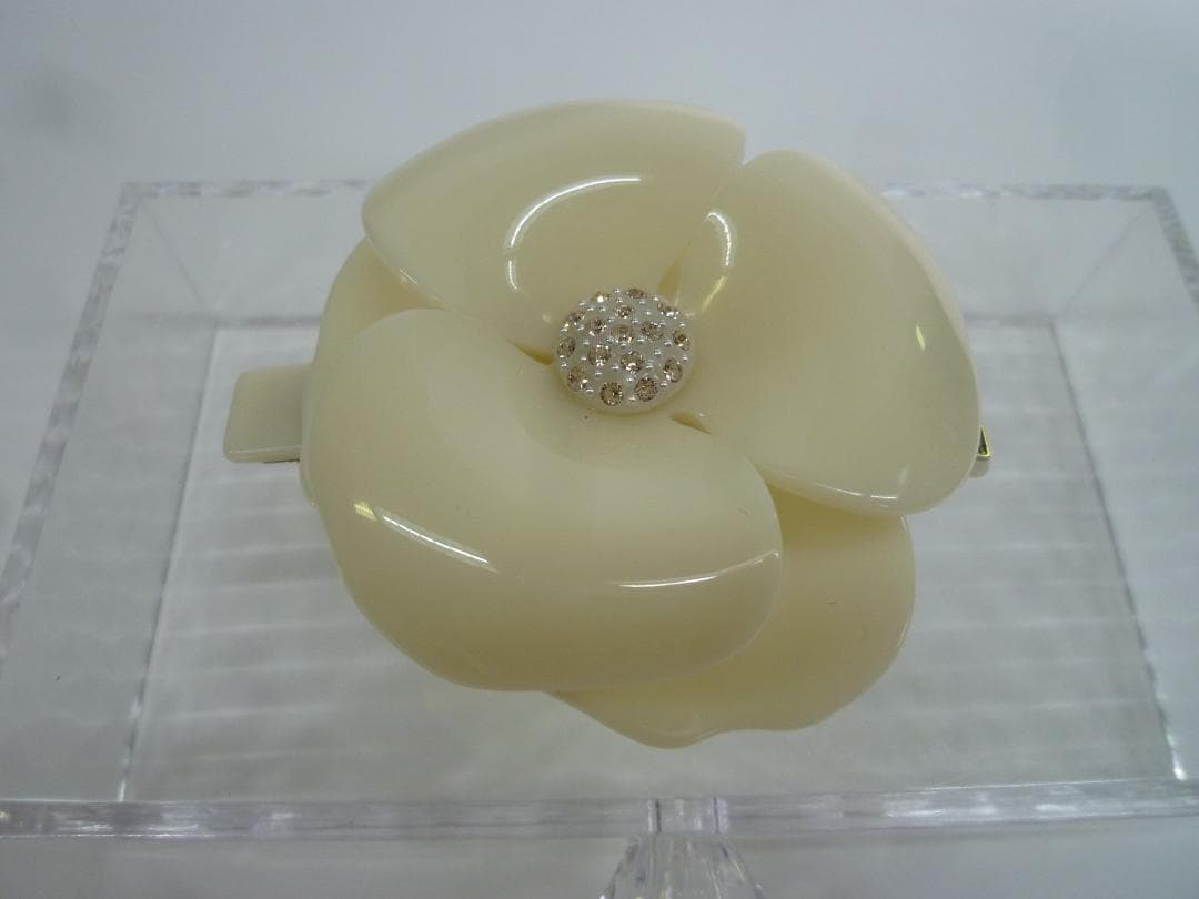 ALEXANDLE お花型バレッタ